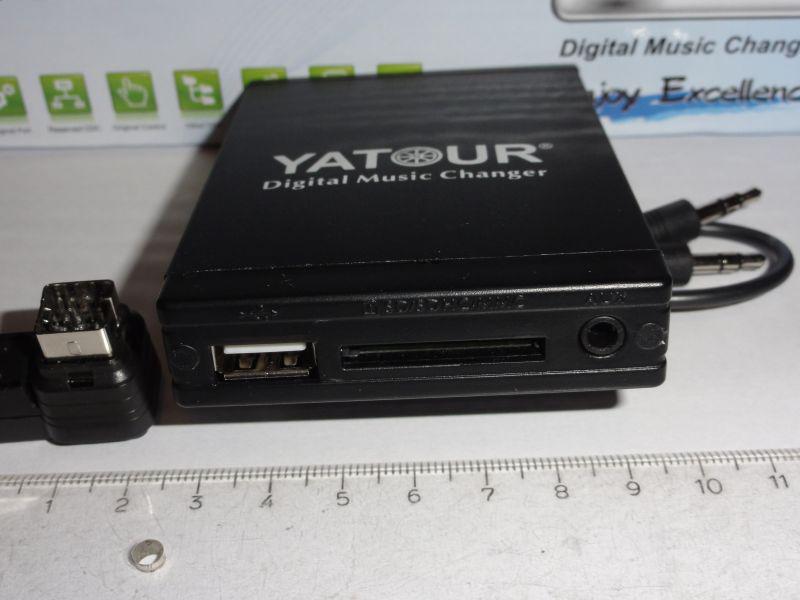 imensions of the module and the available ports: USB, SD e Stereo Aux.