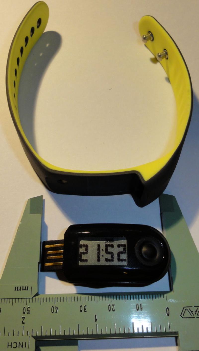 Pulseira e o relógio de dois botões